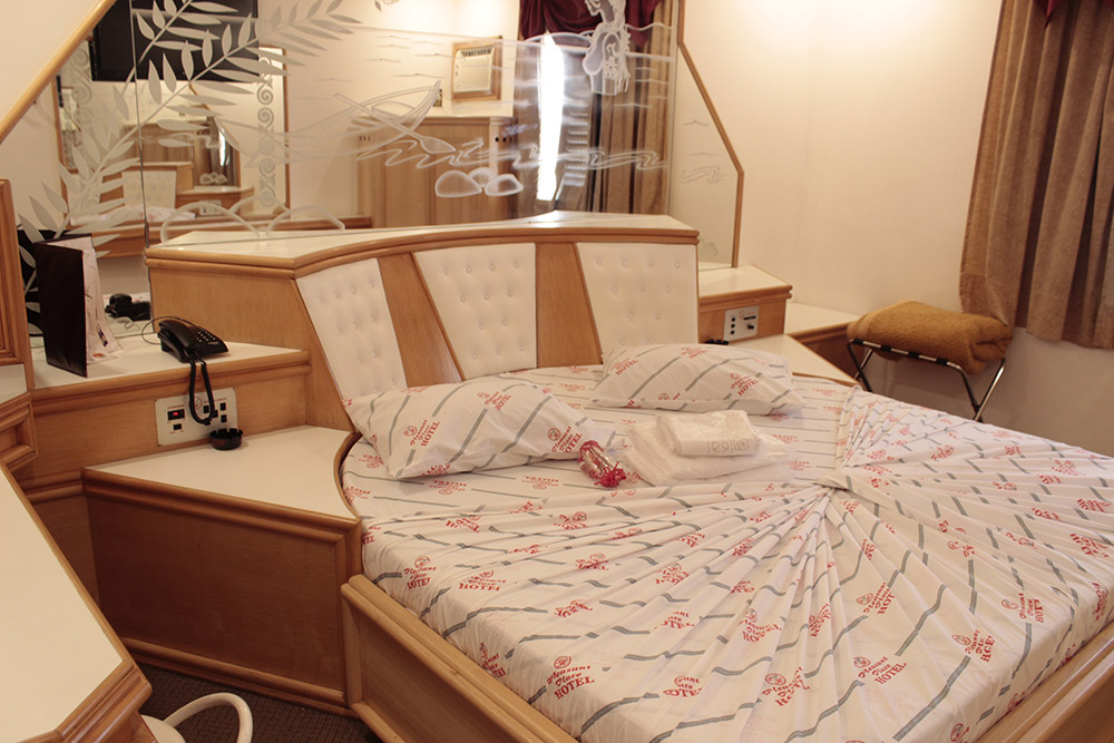 Hospede-se na suíte Master Hidro  | Pleasant Place Hotel